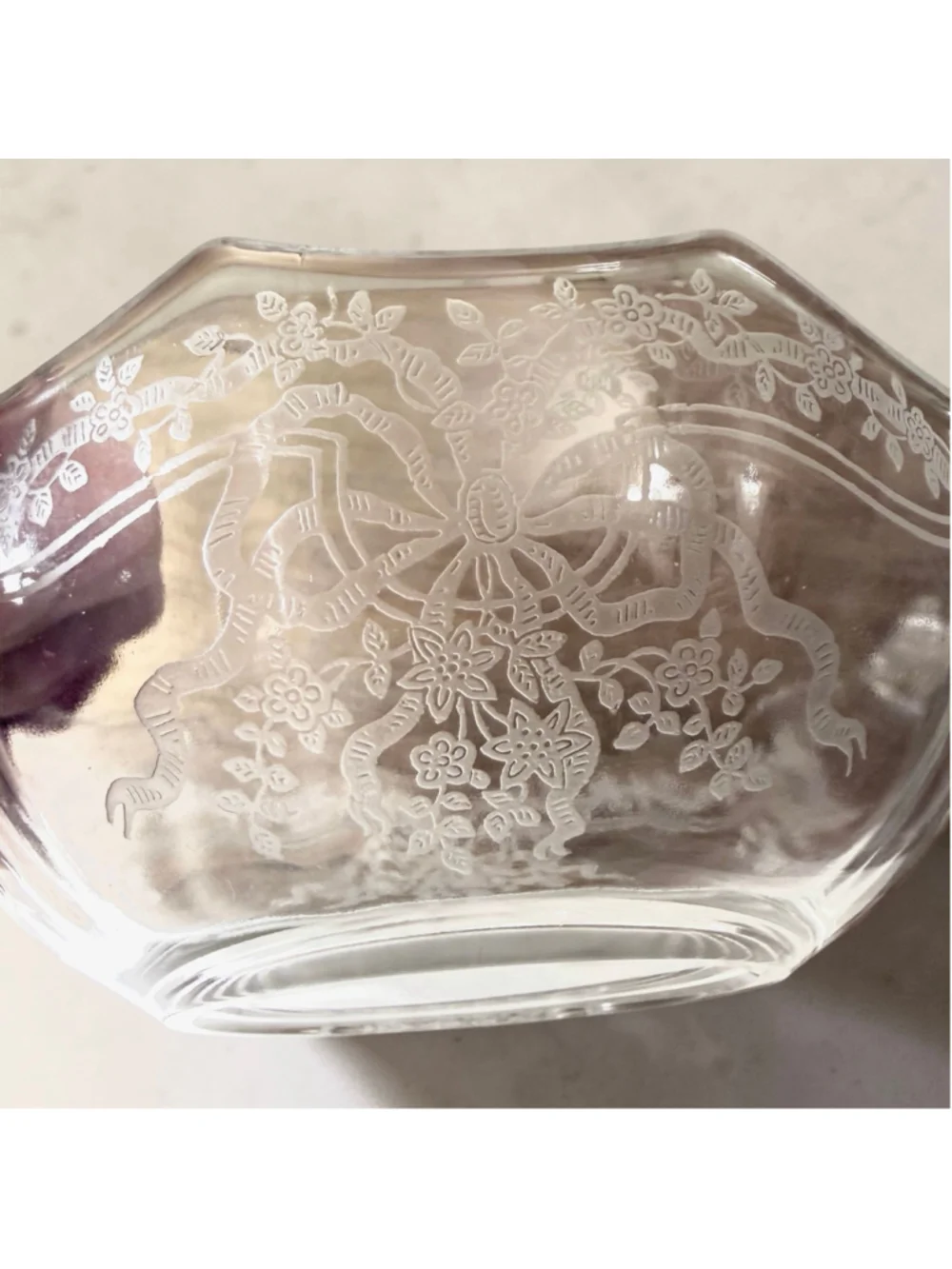 Depression Era Uranium Glass Etched Ribbon Bow Bonbon Dish w/ Handles 6.75” UV G